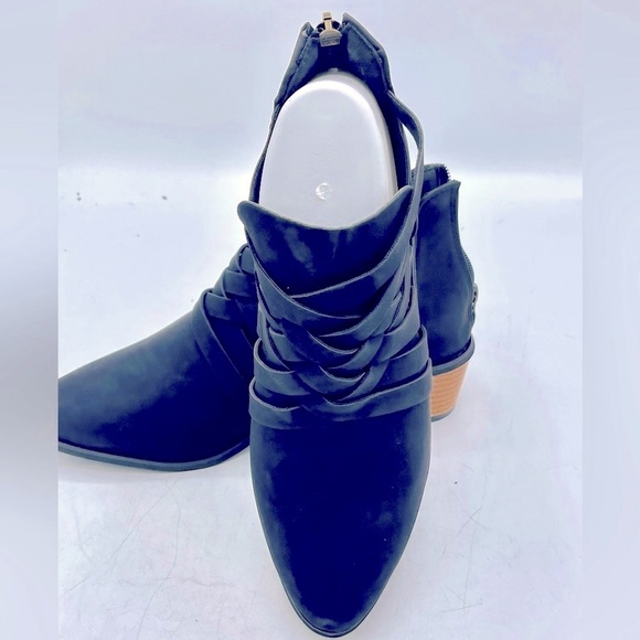 BRAND NEW MESH SHOES WITH ZIPPER IN BACK - Picture 2 of 14